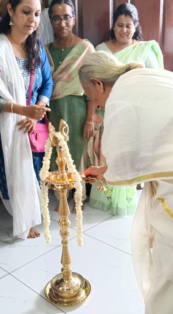 Lighting the traditional nilavilakku at Sahasra inauguration